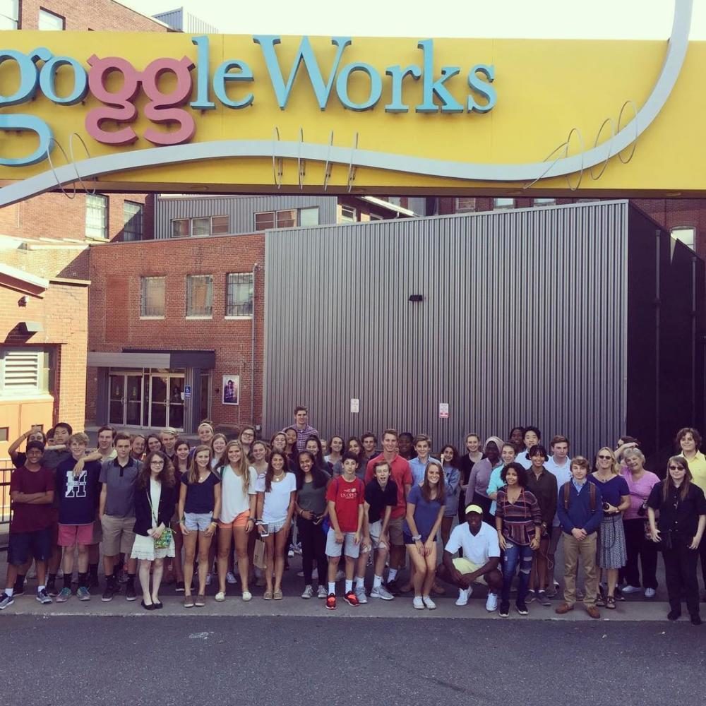 Hill visual art class students visited GoggleWorks for a field trip.