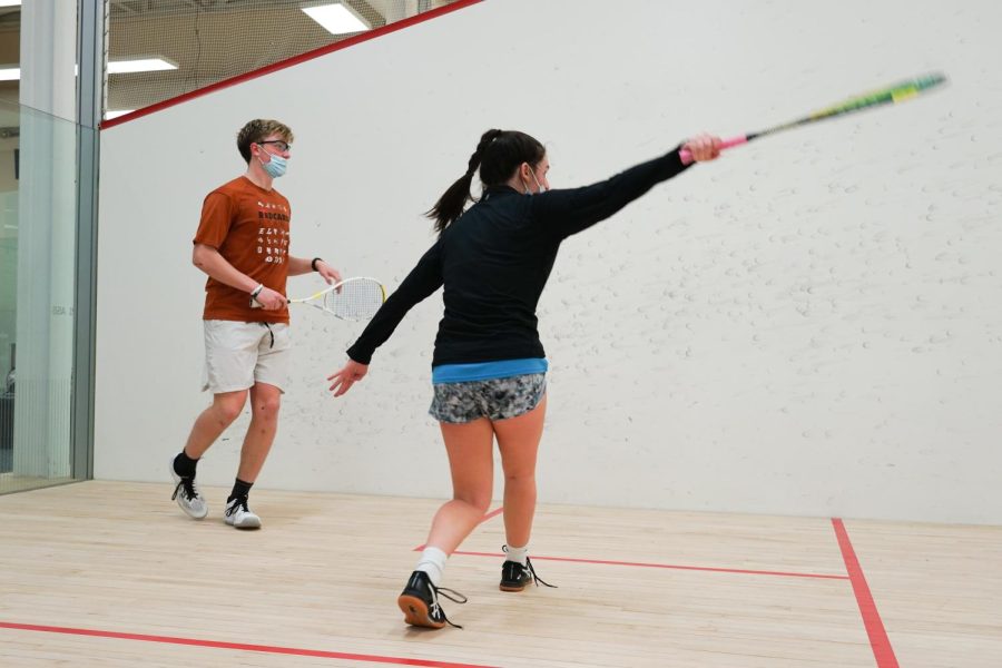 Eddie Proffitt 22 and Lanie Lawrence 23 play squash together. Photo by Portia Sockel 22