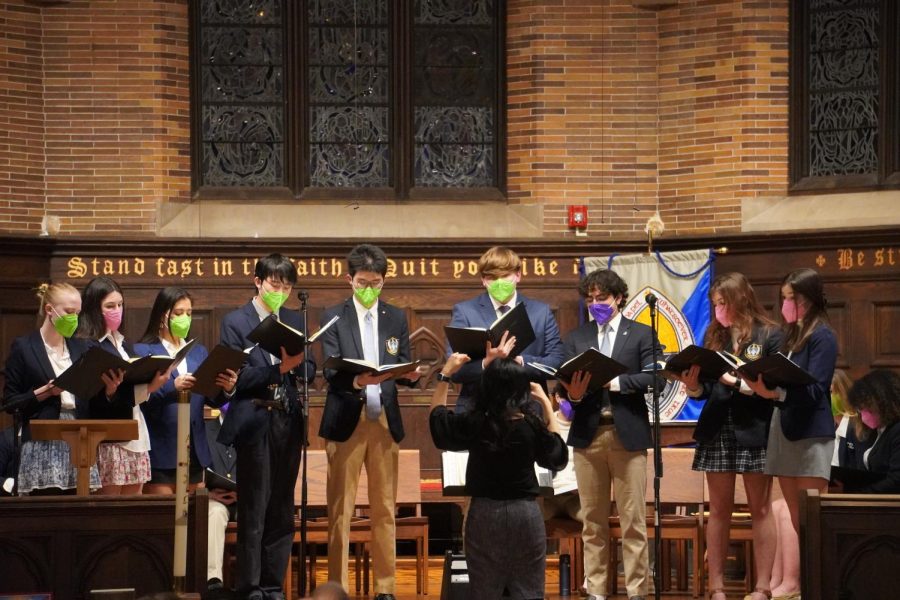 Hill vocalists perform for students, faculty, and parents alike in the Chapel. Photo by Jason Zhou 23.